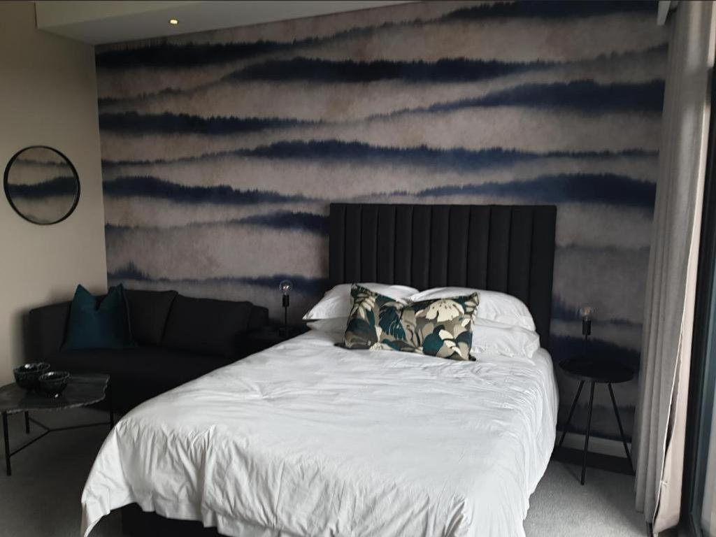 Menlyn Maine Apartments Pretoria Bagian luar foto